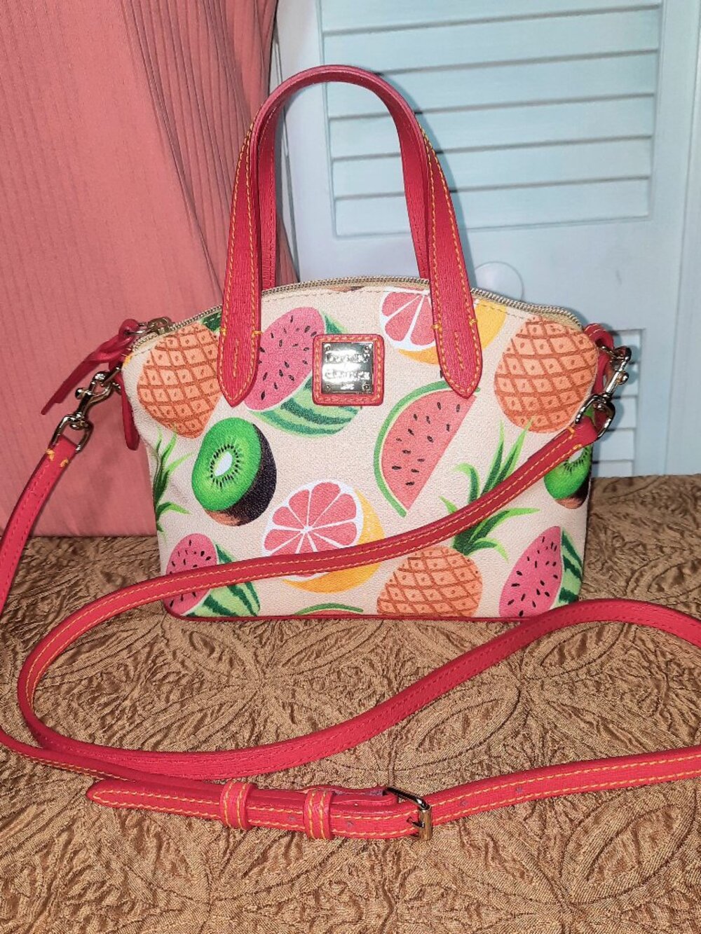 Dooney & Bourke Ambrosia Ruby Dooney & Bourke Tropical Fruit Bag